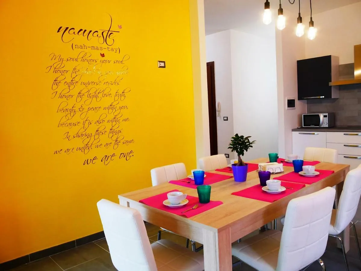 Casa Namaste Bed and Breakfast Λέτσε